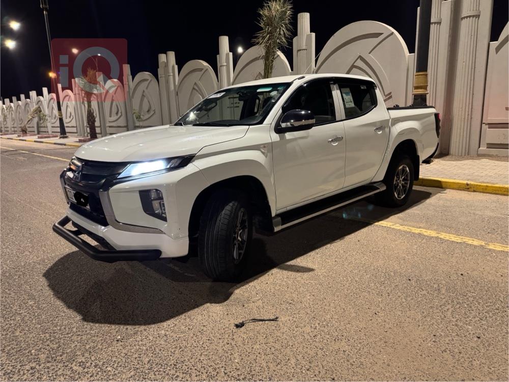 میتسوبیشی L200